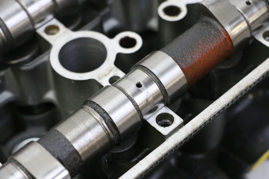 photo de CYLINDER HEAD YAMAHA XJ6 600 (2008 - 2016)