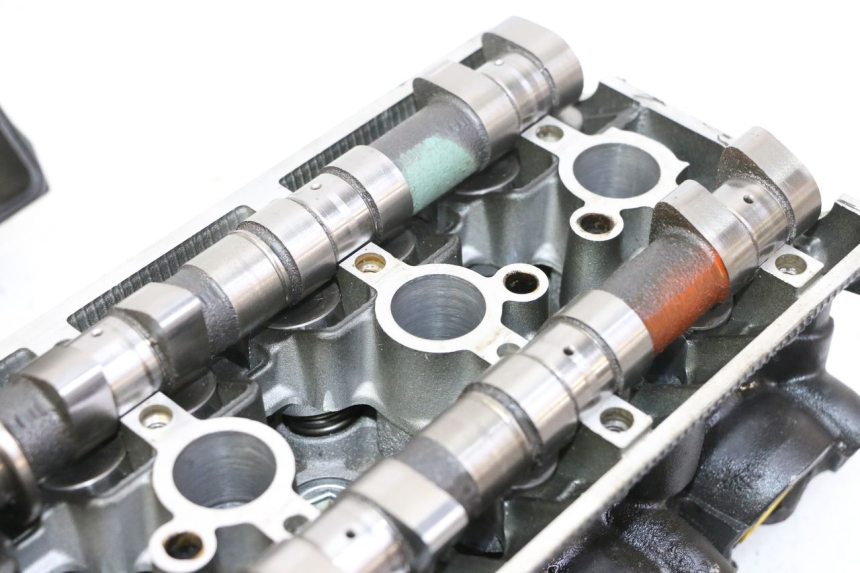 photo de CYLINDER HEAD YAMAHA XJ6 600 (2008 - 2016)