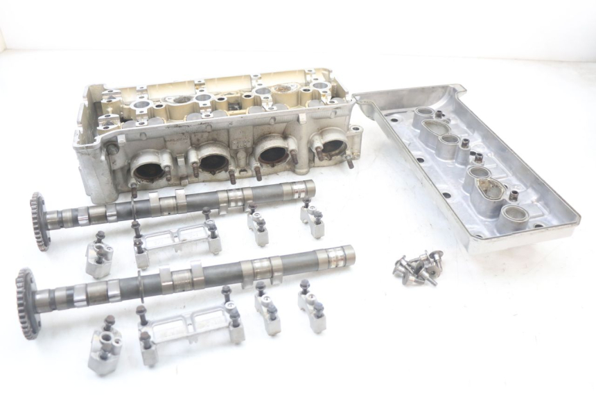 photo de CYLINDER HEAD YAMAHA FJR ABS 1300 (2006 - 2012)