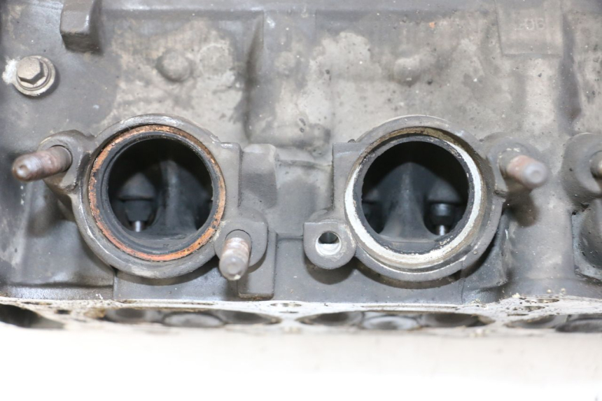 photo de CYLINDER HEAD YAMAHA FZ1 FAZER 1000 (2007 - 2009)