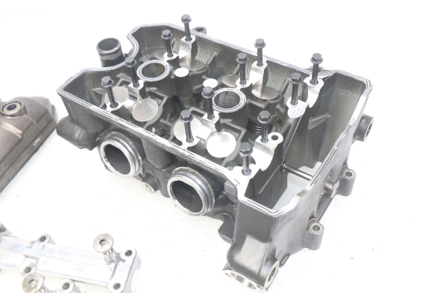 photo de CYLINDER HEAD YAMAHA MT-07 MT07 ABS 700 (2014 - 2017)