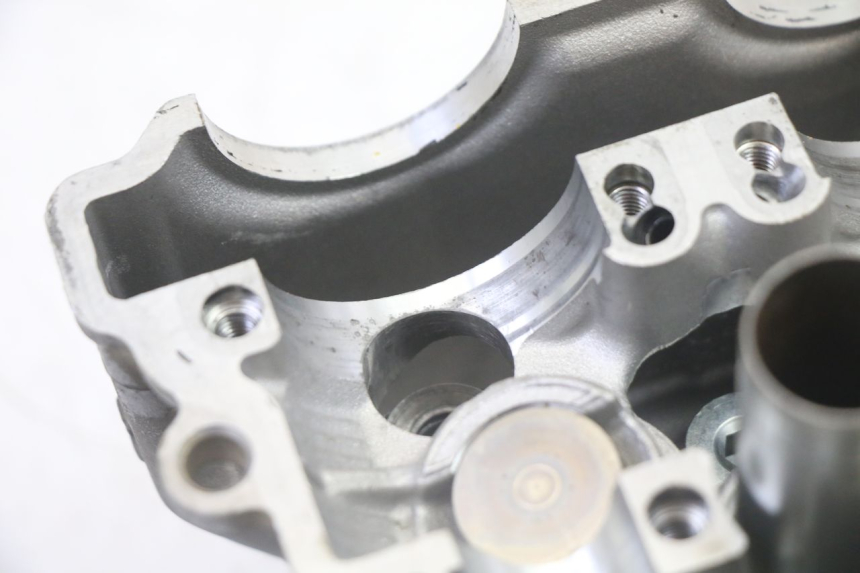 photo de CYLINDER HEAD YAMAHA YZ-F YZF 250 (2014 - 2018)