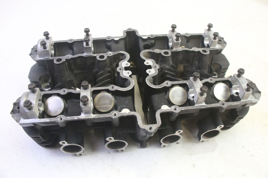 photo de CYLINDER HEAD KAWASAKI ZR 7 750 (1999 - 2001) - Alternative perspective