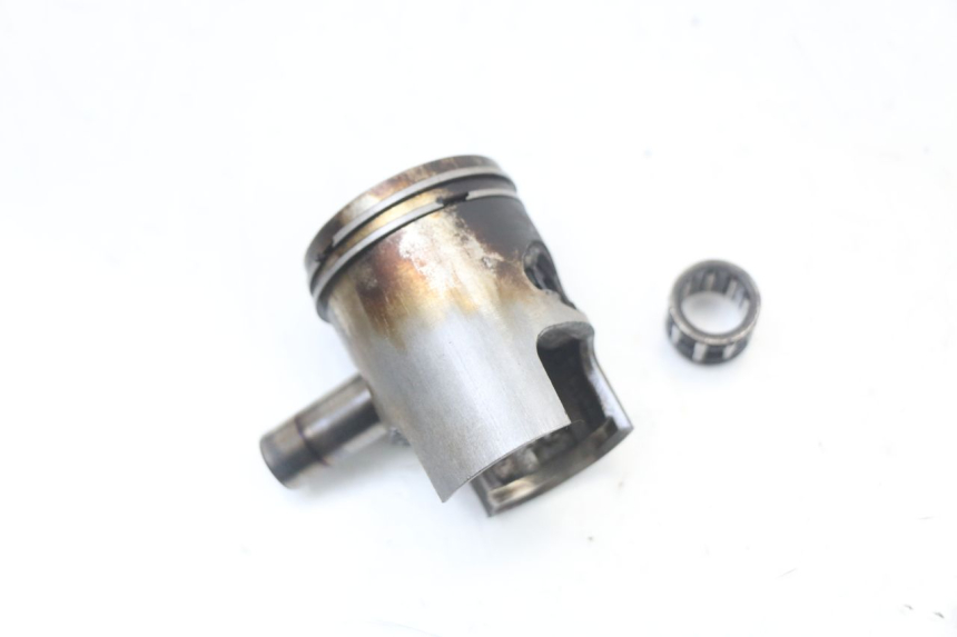 photo de CYLINDER BARREL PISTON APRILIA SR MOTARD 50 (2012 - 2018)