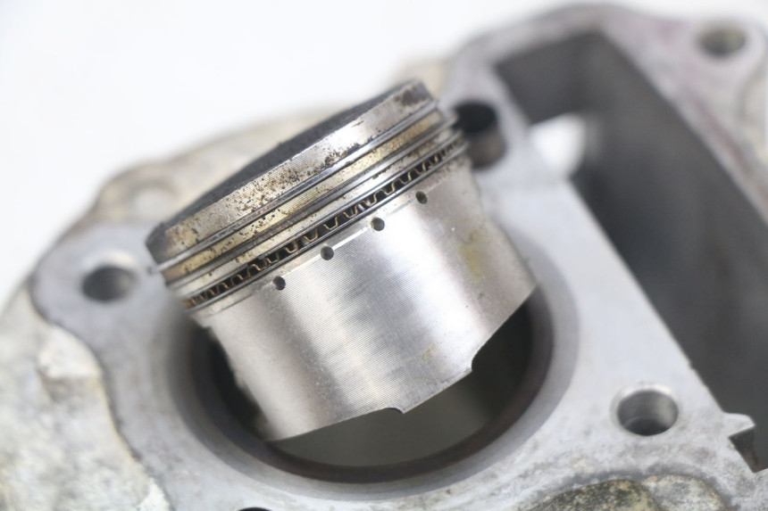 photo de CYLINDER PISTON BAOTIAN BT 50 QT-12 50 (2007 - 2009)