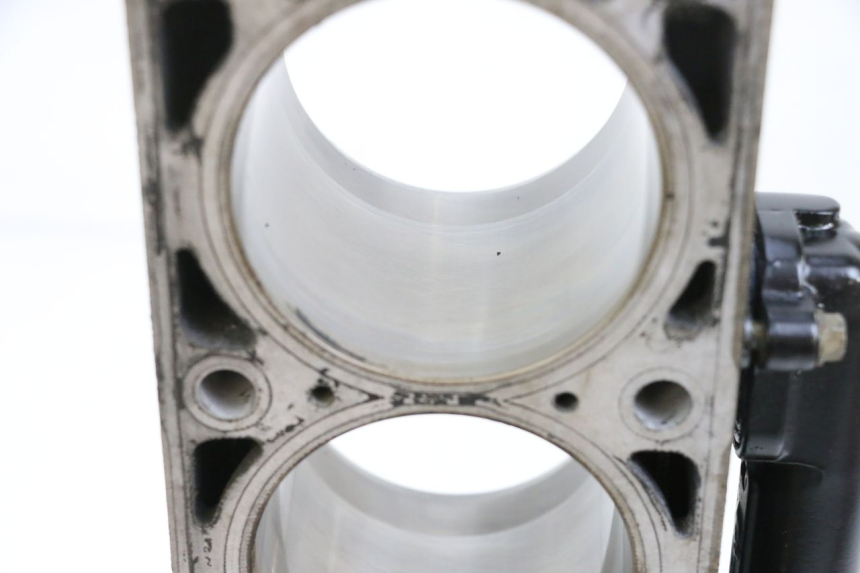 photo de CYLINDER BARREL PISTON MV AGUSTA BRUTALE R WALLY 910 (2008 - 2008) - Additional view of the item