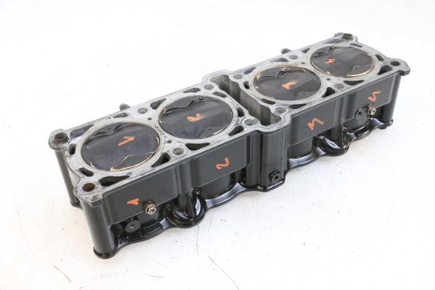 photo de CYLINDER BARREL PISTON MV AGUSTA BRUTALE R WALLY 910 (2008 - 2008) - Zoom on usage condition