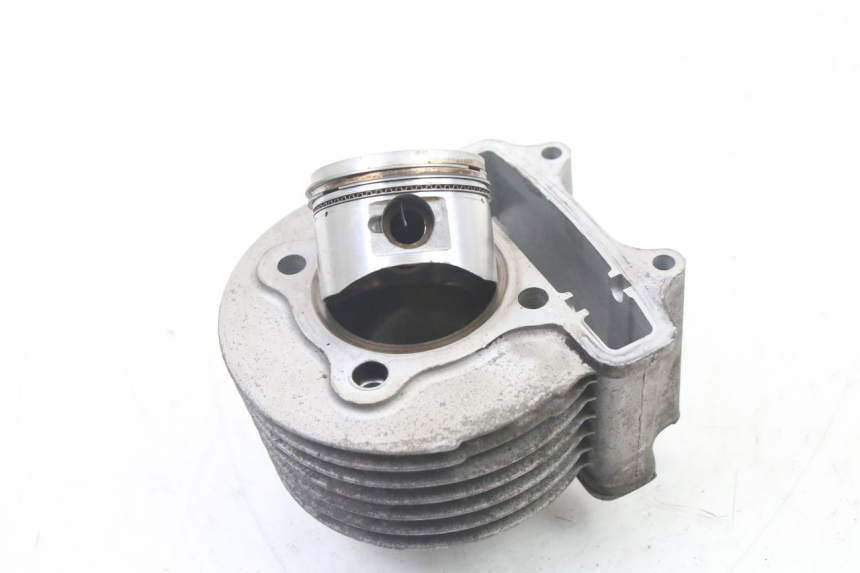 photo de CYLINDER BARREL PISTON DAELIM BESBI 125 (2007 - 2008)