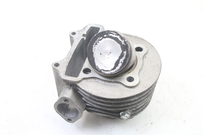photo de CYLINDER BARREL PISTON DAELIM BESBI 125 (2007 - 2008)