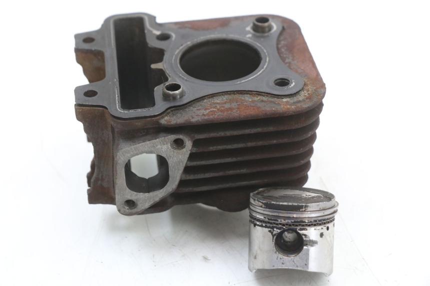 photo de CYLINDER BARREL PISTON PIAGGIO FLY 4T 50 (2004 - 2010)