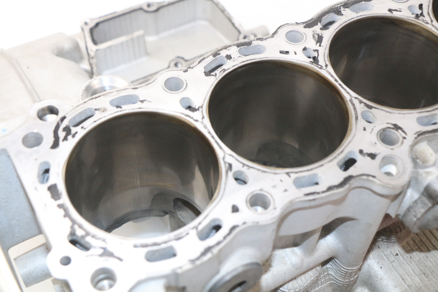 photo de CYLINDER BARREL PISTON SUZUKI GSX-R GSXR K16 1000 (2012 - 2016) - Surface and material condition