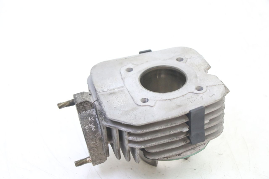 photo de CYLINDER BARREL PISTON PEUGEOT KISBEE 2T 50 (2018 - 2022)