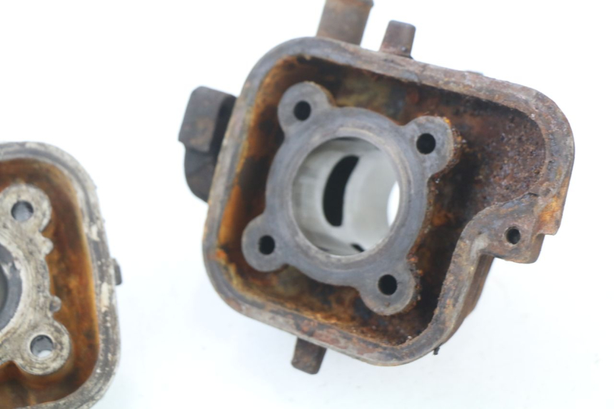 photo de CYLINDER BARREL PISTON PEUGEOT LUDIX BLASTER 50 (2006 - 2014) - High-resolution close-up