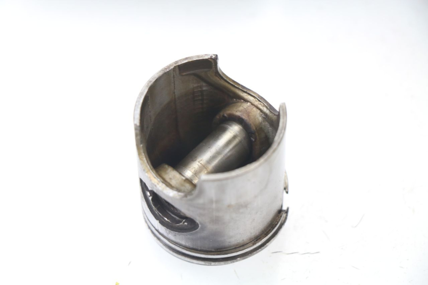 photo de CYLINDER BARREL PISTON PEUGEOT LUDIX BLASTER 50 (2006 - 2014) - Detailed visual inspection
