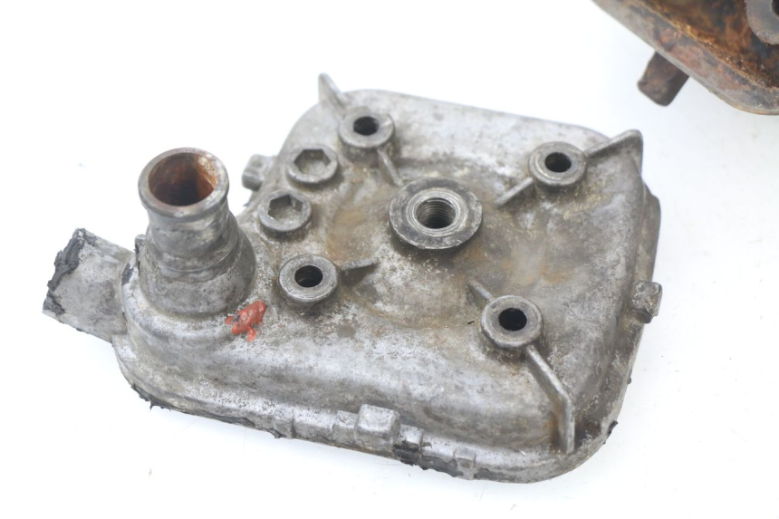 photo de CYLINDER BARREL PISTON PEUGEOT LUDIX BLASTER 50 (2006 - 2014) - Surface and material condition