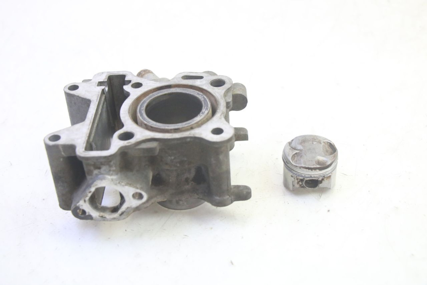 photo de CYLINDER BARREL PISTON YAMAHA NEOS NEO'S 4T 50 (2008 - 2016) - Zoom on usage condition