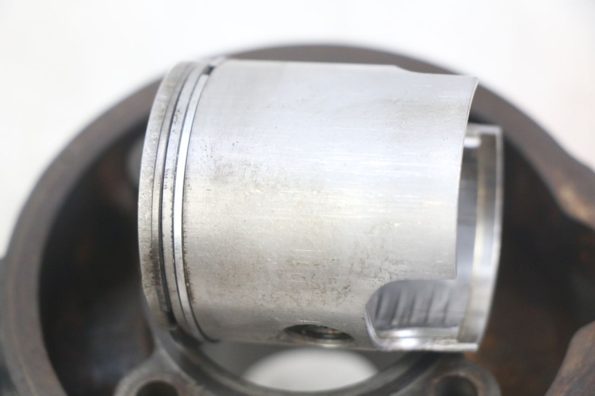 photo de CYLINDER PISTON PEUGEOT XP6 50 (2006 - 2011)