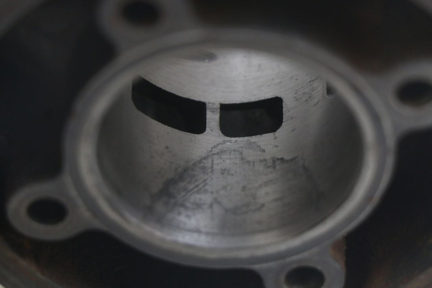 photo de CYLINDER PISTON PEUGEOT XP6 50 (2006 - 2011)