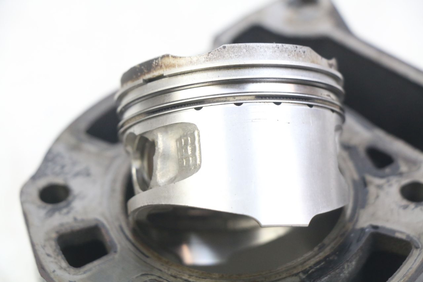 photo de CYLINDER PISTON PIAGGIO X8 125 (2004 - 2007)