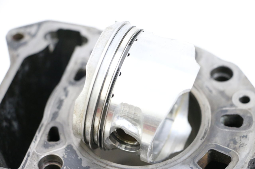 photo de CYLINDER PISTON PIAGGIO XEVO - X EVO 125 (2007 - 2016)