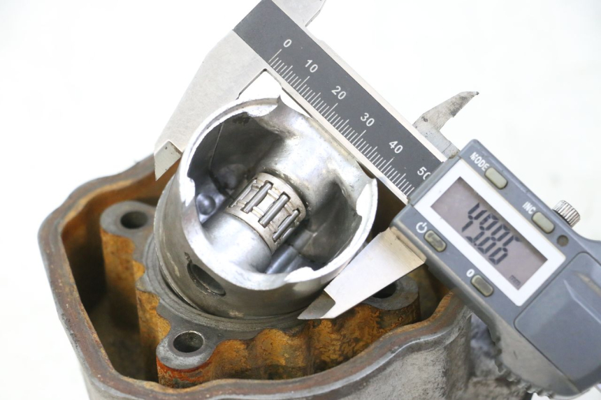 photo de CYLINDER BARREL PISTON DERBI SENDA SM DRD 50 (2008 - 2013)