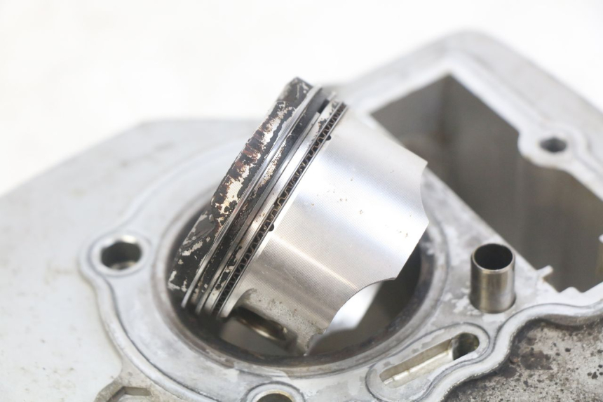 photo de CYLINDER PISTON DAELIM VJ ROADWIN FI 125 (2008 - 2017)