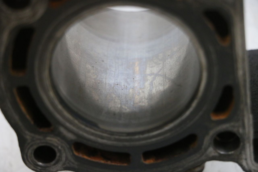 photo de CYLINDER PISTON YAMAHA YP MAJESTY 125 (2002 - 2006) - Surface and material condition