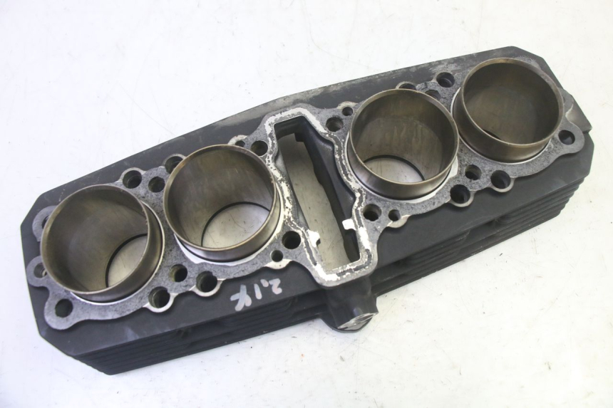 photo de CYLINDER BARREL PISTON KAWASAKI ZR 7 750 (1999 - 2001) - Alternative angle