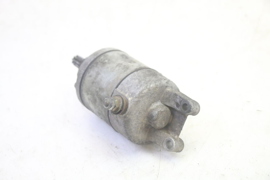 photo de STARTER PEUGEOT ELYSEO 125 (1999 - 2004) - Fixing points details