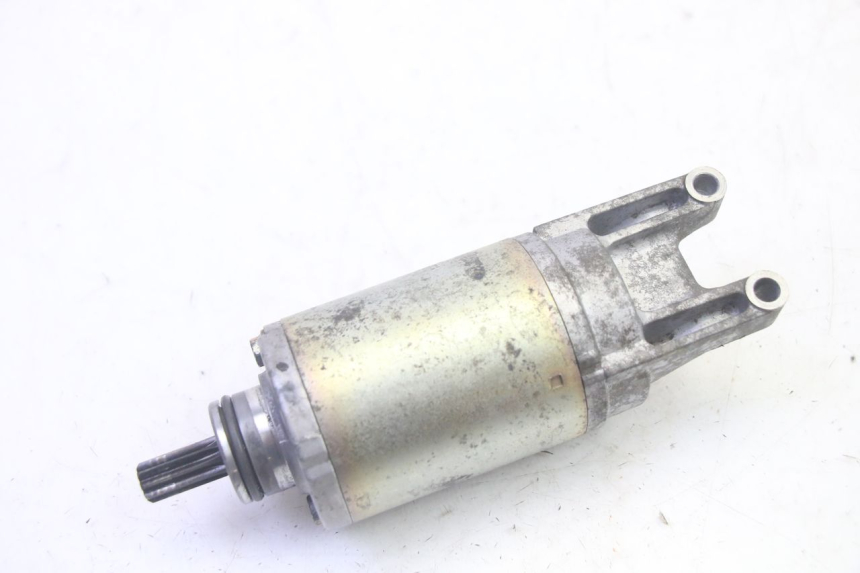 photo de STARTER SUZUKI GSF N BANDIT 600 (1996 - 1999) - Technical close-up