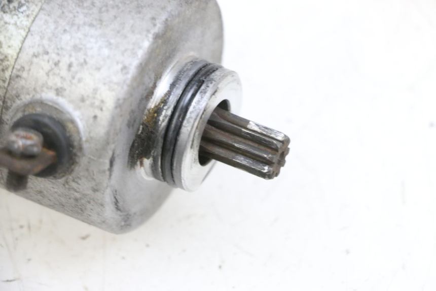 photo de STARTER YAMAHA YP MAJESTY 125 (2002 - 2006) - Technical close-up