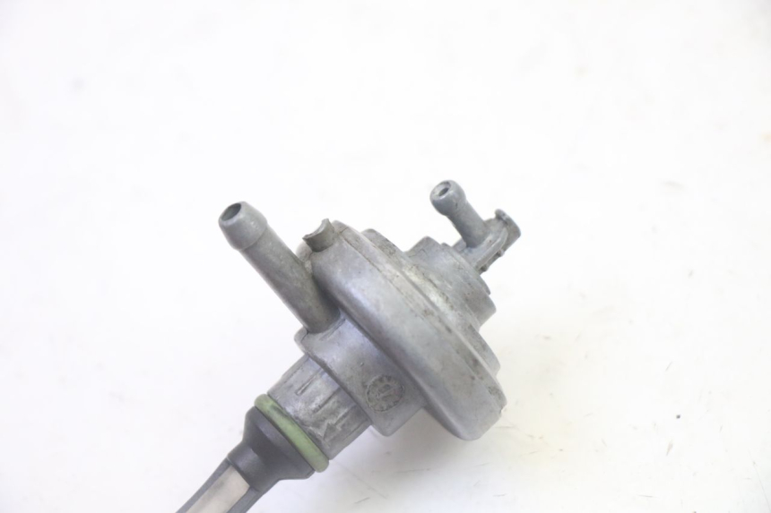 photo de FUEL TANK VALVE PIAGGIO LXV 4T 50 (2009 - 2013)