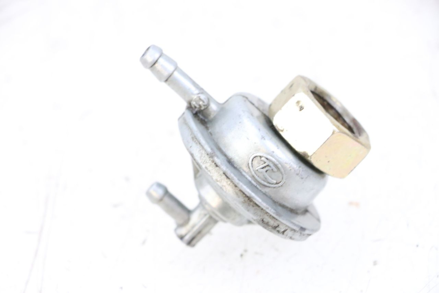 photo de FUEL TANK VALVE SYM ORBIT 2 50 (2008 - 2014) - Alternative perspective