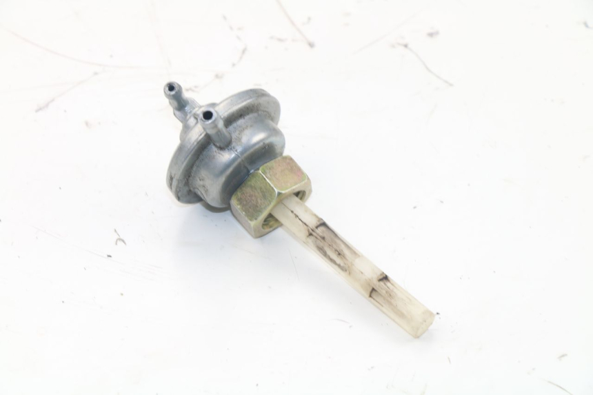 photo de FUEL TANK VALVE UNIVERSAL BIKE RETRO 50QT-4 50 (2010 - 2018)
