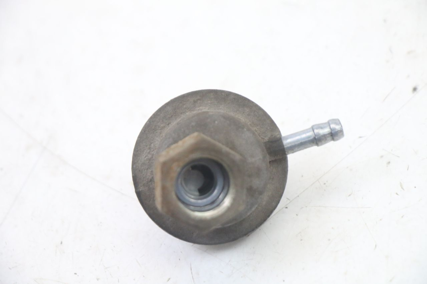 photo de FUEL TANK VALVE PEUGEOT TWEET PRO CARGO 50 (2018 - 2020) - Alternative perspective