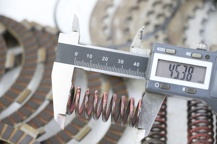 photo de CLUTCH PLATE HONDA CBR RR FIREBLADE 900 (1992 - 1994)