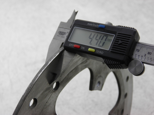 photo de FRONT BRAKE DISC PIAGGIO CARNABY 125 (2007 - 2011)