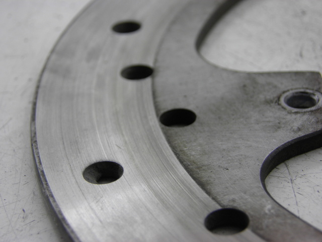 photo de FRONT BRAKE DISC PIAGGIO CARNABY 125 (2007 - 2011)