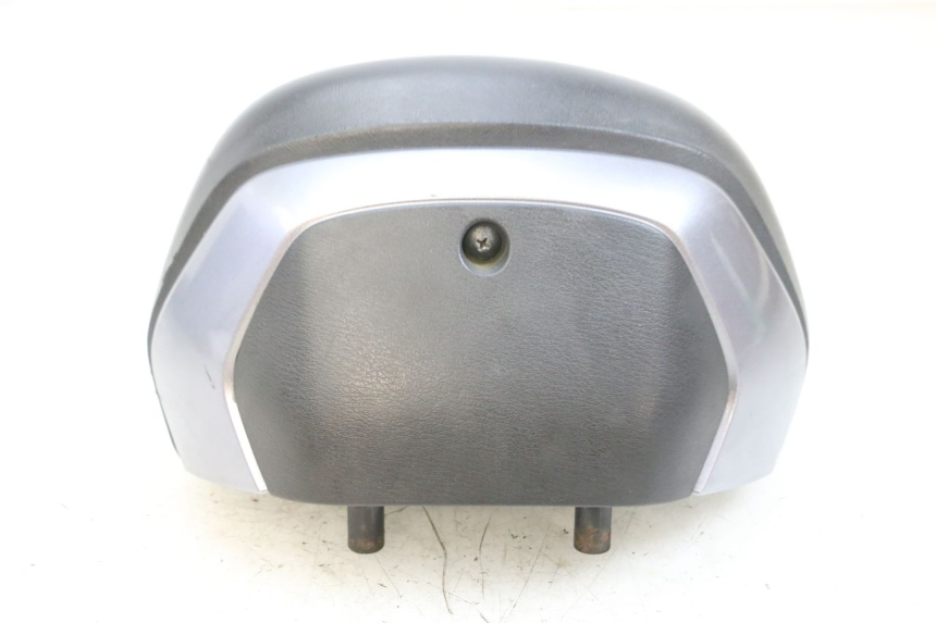 photo de BACKREST SYM GTS EVO 125 (2009 - 2013) - Alternative perspective