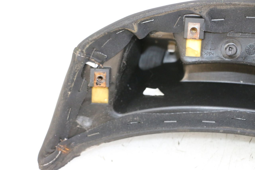 photo de BACKREST PEUGEOT SATELIS 125 (2013 - 2018)