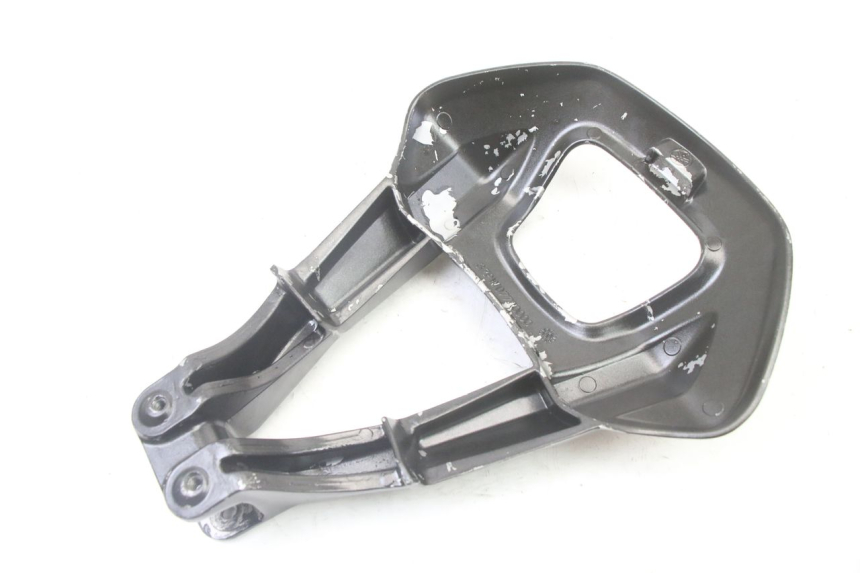 photo de SISSY BAR YAMAHA X-MAX XMAX 125 (2010 - 2014)