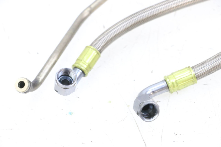 photo de OIL HOSE MV AGUSTA BRUTALE R WALLY 910 (2008 - 2008) - Alternative perspective