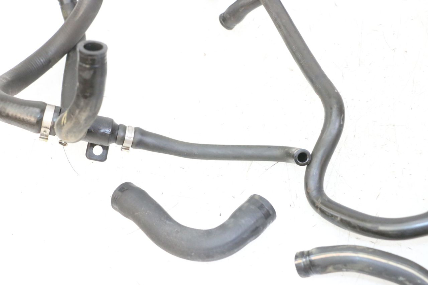 photo de RADIATOR HOSE PIAGGIO VESPA GRANTURISMO 200 (2004 - 2005)