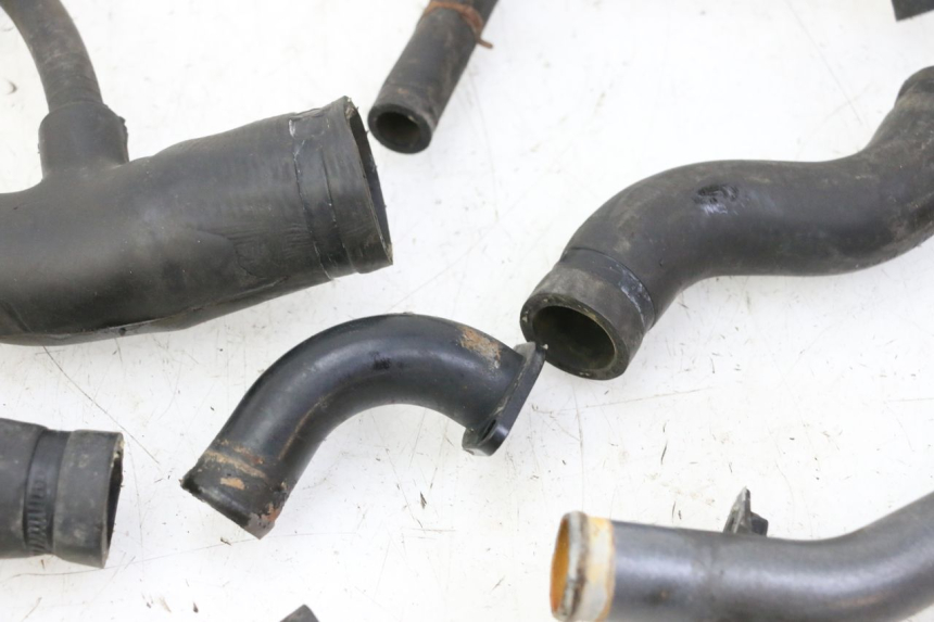 photo de RADIATOR HOSE TRIUMPH SPRINT 900 (1995 - 1998)