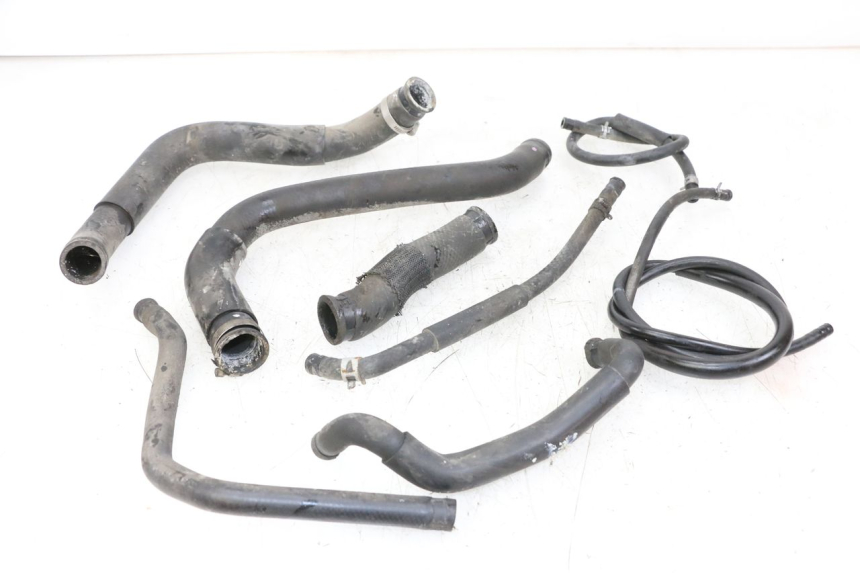 photo de RADIATOR HOSE SUZUKI GSR 750 (2011 - 2017)