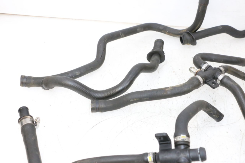 photo de RADIATOR HOSE PIAGGIO VESPA GTS SUPER IE 125 (2009 - 2016) - Zoom on usage condition