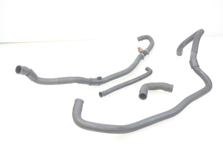 photo de RADIATOR HOSE PIAGGIO XEVO - X EVO 125 (2007 - 2016)