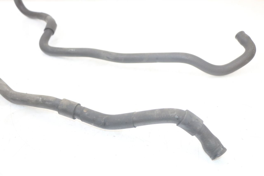 photo de RADIATOR HOSE PIAGGIO XEVO - X EVO 125 (2007 - 2016) - Alternative perspective