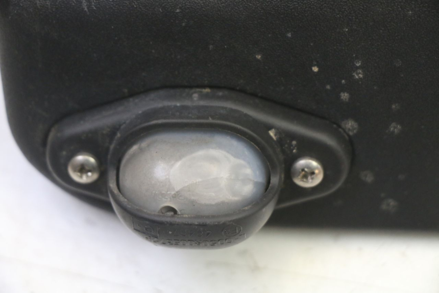photo de NUMBER PLATE LIGHTING PIAGGIO MP3 RL 250 (2007 - 2010)