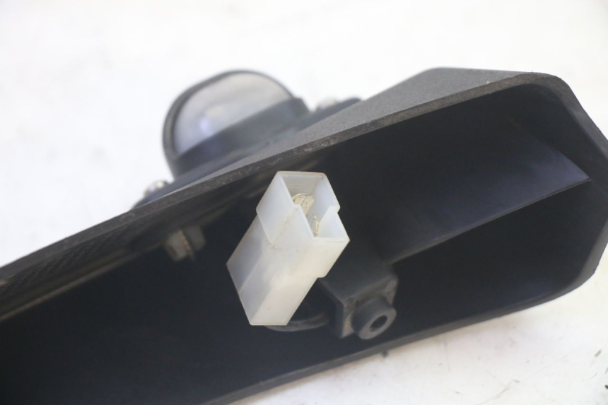 photo de NUMBER PLATE LIGHTING PIAGGIO MP3 RL 250 (2007 - 2010) - Alternative perspective
